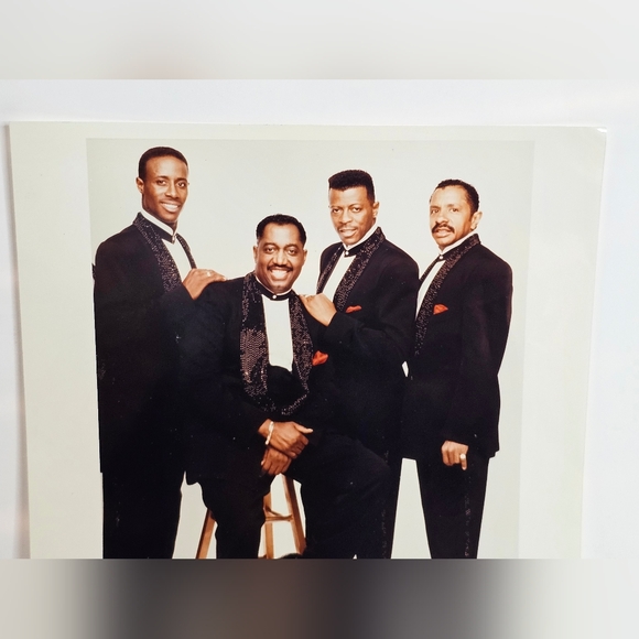 The Temptations Group Signed Autograph 8x10 Photograph Photo Reprint Full Band - Picture 3 of 4